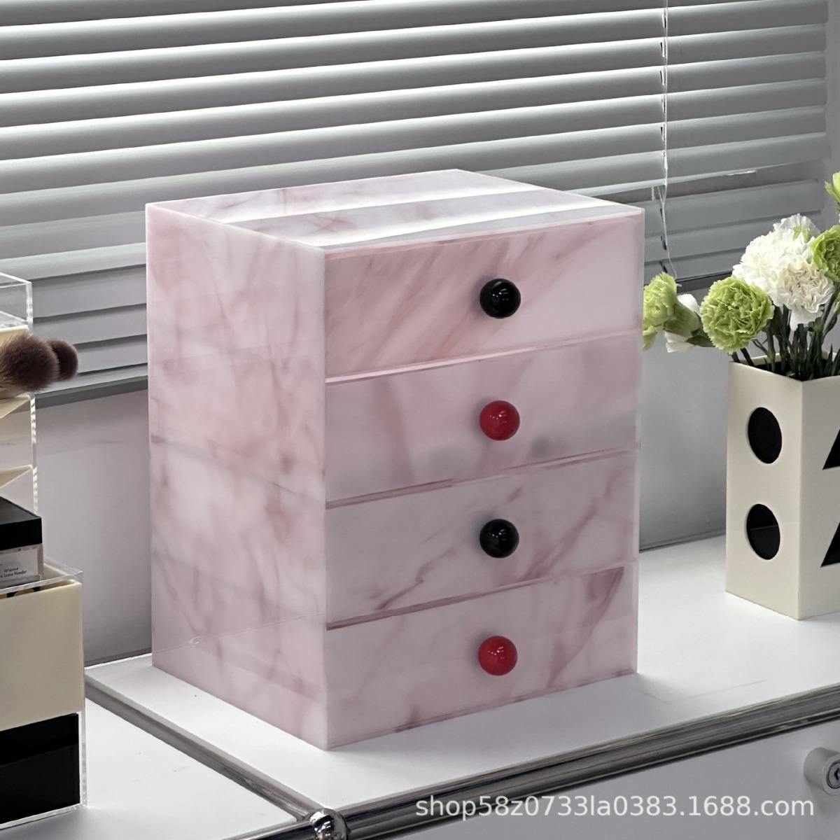 HYS Cosmetics Storage Box Prem - огляд і ціна Storage
