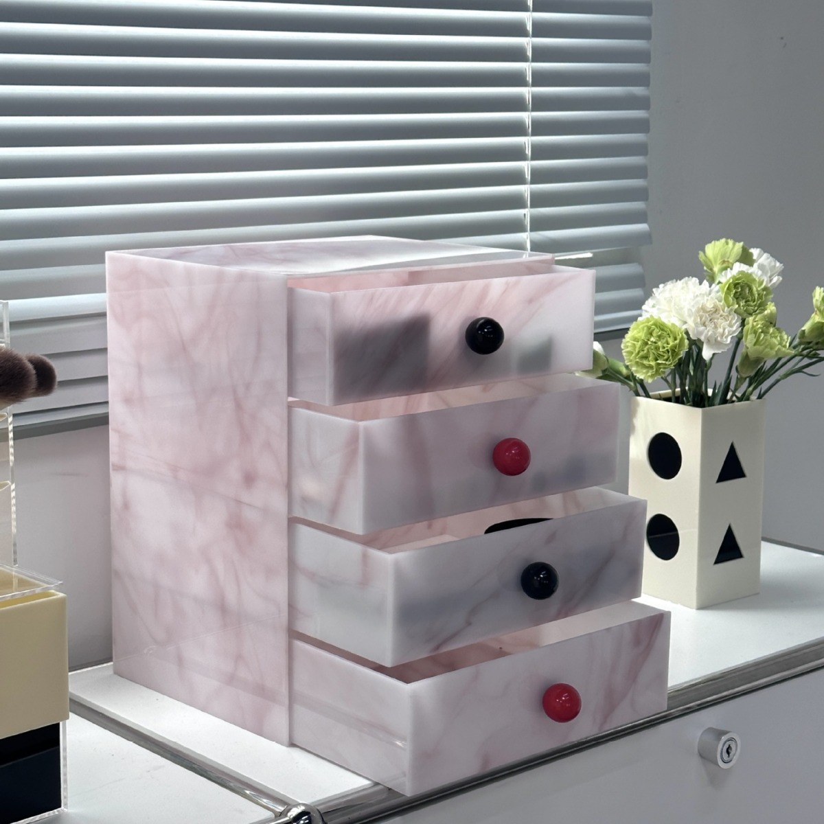 HYS Cosmetics Storage Box Prem - огляд і ціна Storage