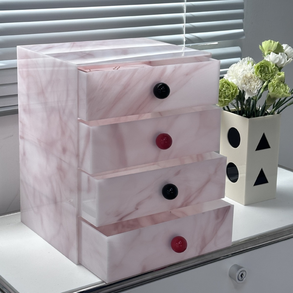 HYS Cosmetics Storage Box Prem - огляд і ціна Storage